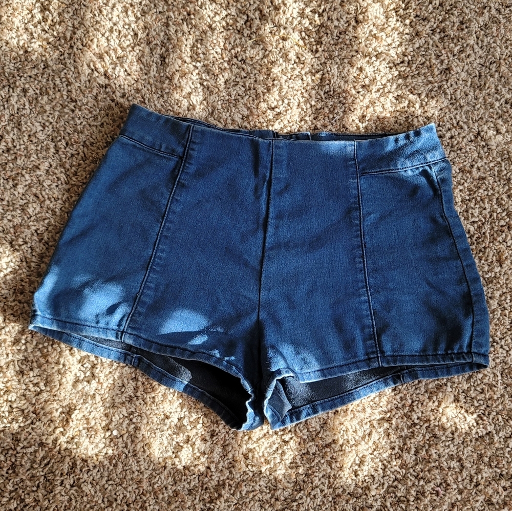 Forever 21 blue jean shorts